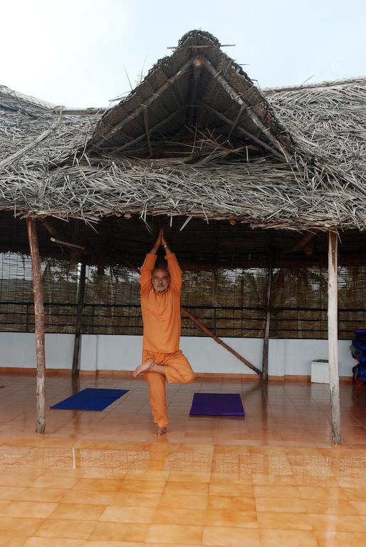 Chakra Ayurvedic Resort トリバンドラム エクステリア 写真